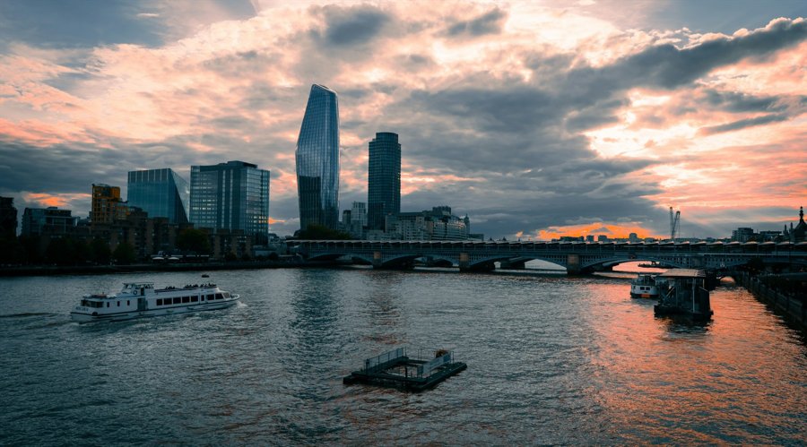 云南全力维护元旦春节市场秩序